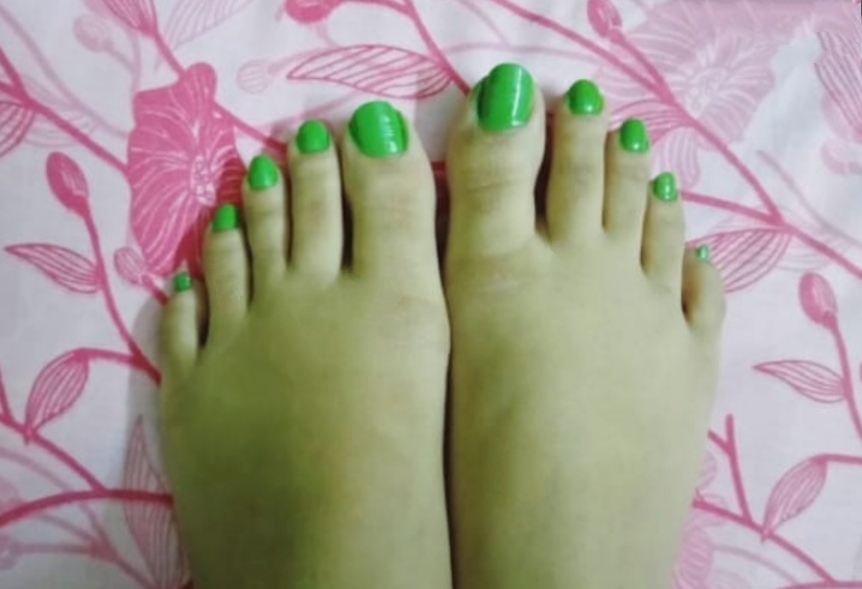 Paavni Kataria Feet